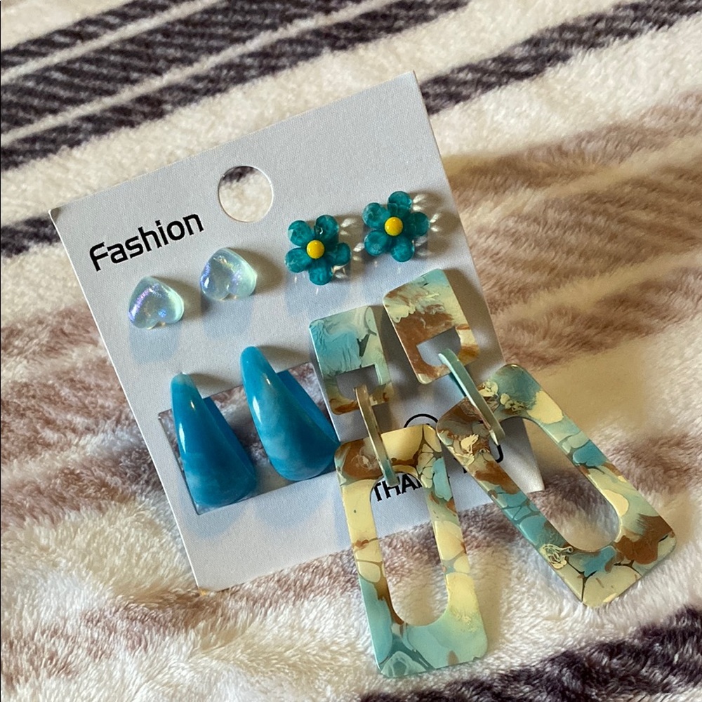 Fashion Blue and Floral Earring Set